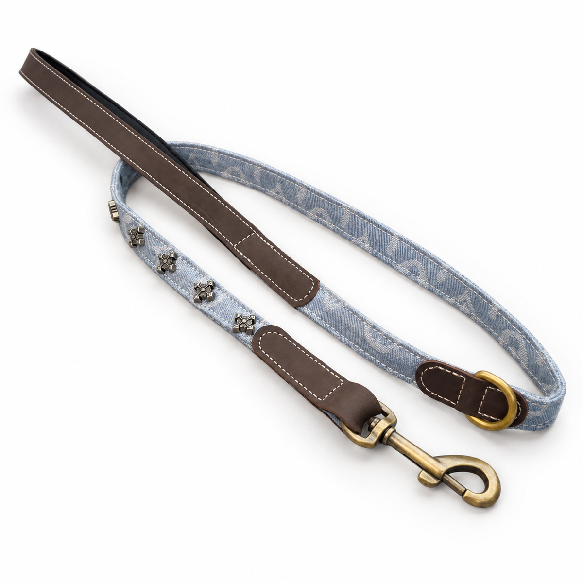 Laisse Sillage bleu gris avec poignée marron, anneau et mousqueton sur fond blanc